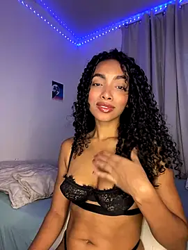 Snapshot of nicoleebony1 chatting on 09-22-25, 06:43 nicoleebony1 online show from 09-22-25, 06:43