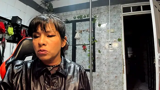 Erlinda-engel online show from 02-18-25, 11:55