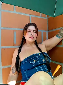 Snapshot of Juliietha_servas chatting on 01-22-25, 06:52 Juliietha servas online show from 01-22-25, 06:52