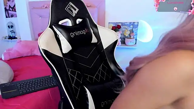 little jade online show from 11-13-25, 06:51