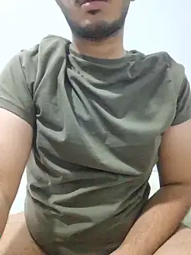 Snapshot of alesssterling chatting on 11-28-25, 10:40 alesssterling online show from 11-28-25, 10:40