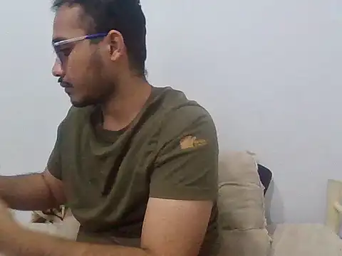 Snapshot of alesssterling chatting on 01-08-26, 03:03 alesssterling online show from 01-08-26, 03:03