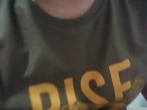 Snapshot of alesssterling chatting on 02-26-26, 08:19 alesssterling online show from 02-26-26, 08:19