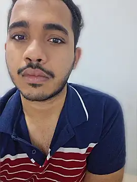 Snapshot of alesssterling chatting on 03-19-26, 06:28 alesssterling online show from 03-19-26, 06:28