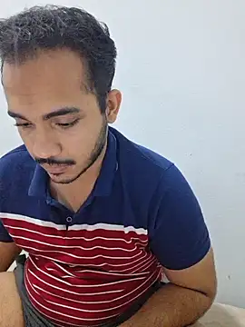 Snapshot of alesssterling chatting on 03-20-26, 09:41 alesssterling online show from 03-20-26, 09:41