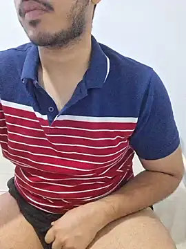 Snapshot of alesssterling chatting on 03-21-26, 08:19 alesssterling online show from 03-21-26, 08:19