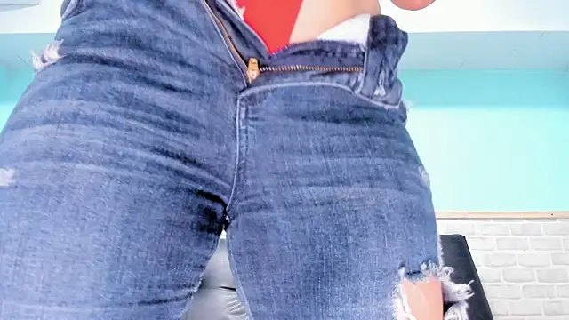 emily hunter12 online show from 09-29-25, 01:38