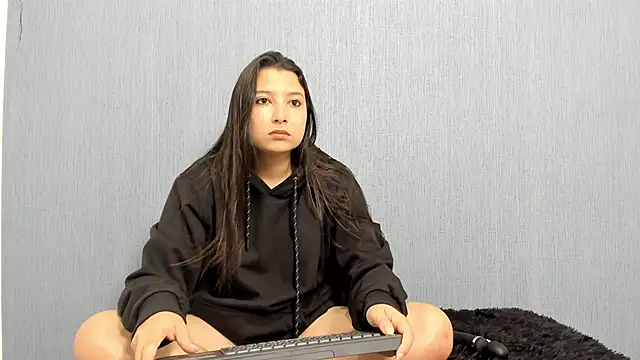 Snapshot of cami-01 chatting on 03-12-25, 07:49 cami-01 online show from 03-12-25, 07:49