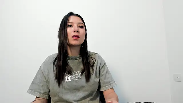 Snapshot of cami-01 chatting on 10-01-25, 08:15 cami-01 online show from 10-01-25, 08:15