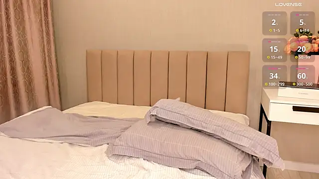 Snapshot of aya_shy chatting on 12-23-24, 05:22 aya shy online show from 12-23-24, 05:22