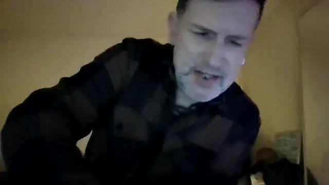 Snapshot of oopsxx chatting on 01-29-25, 09:44 oopsxx online show from 01-29-25, 09:44