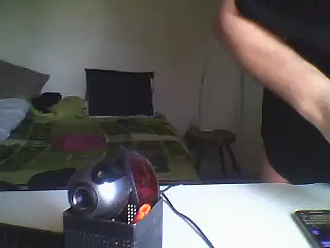 Snapshot of oopsxx chatting on 02-18-25, 08:16 oopsxx online show from 02-18-25, 08:16