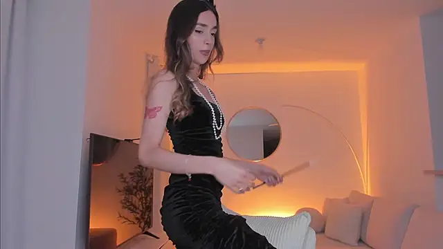 Snapshot of Emmavr chatting on 10-30-25, 01:40 Emmavr online show from 10-30-25, 01:40