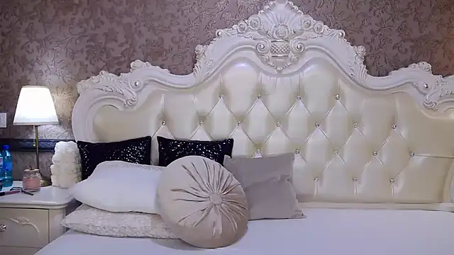 Snapshot of OliveWilson chatting on 01-17-25, 07:30 OliveWilson online show from 01-17-25, 07:30