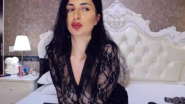 Snapshot of OliveWilson chatting on 02-25-25, 09:53 OliveWilson online show from 02-25-25, 09:53