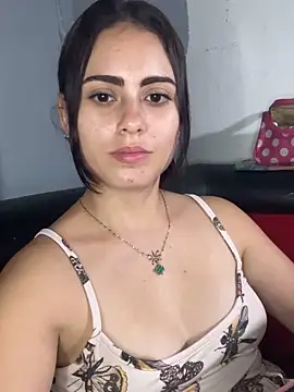 Snapshot of Azuna25 chatting on 04-29-26, 02:04 Azuna25 online show from 04-29-26, 02:04