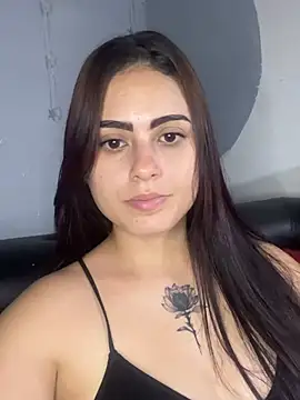 Snapshot of Azuna25 chatting on 06-07-26, 12:59 Azuna25 online show from 06-07-26, 12:59