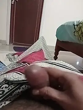 AUNTY1984 online show from 05-24-26, 04:45
