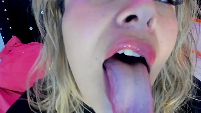 Natalia Montoya online show from 03-15-25, 12:25