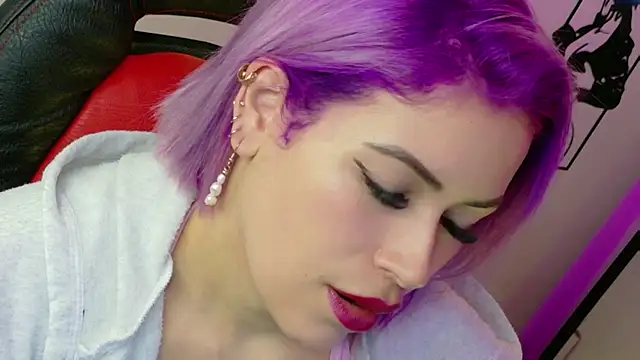 Natalia Montoya online show from 04-17-26, 03:31