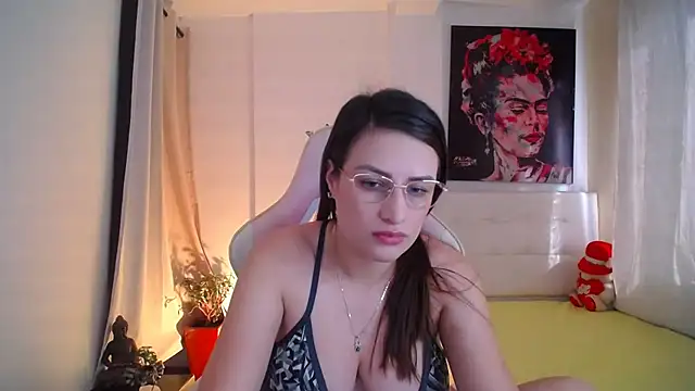 Snapshot of esmeraldaa230 chatting on 01-15-25, 08:26 esmeraldaa230 online show from 01-15-25, 08:26