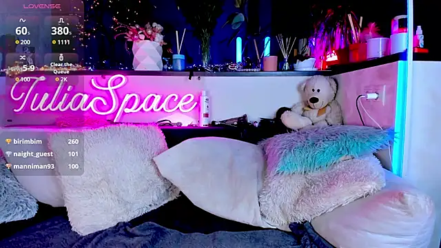  JuliaSpace  online show from 02-16-25, 07:27