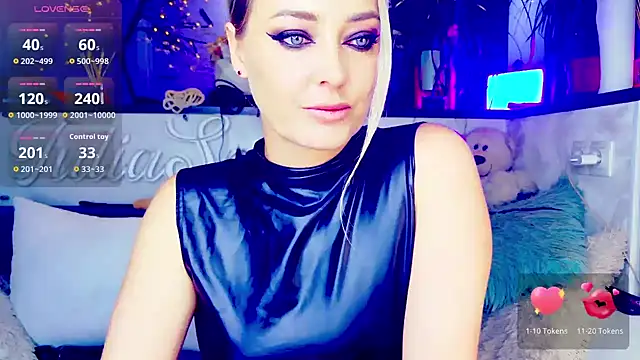  JuliaSpace  online show from 09-27-25, 04:56