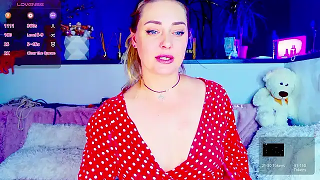  JuliaSpace  online show from 05-29-26, 05:55