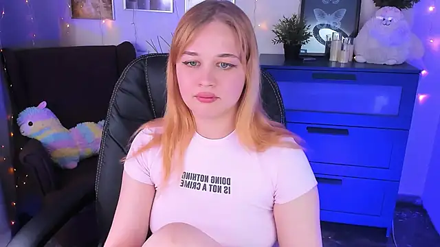 AlicePopsy online show from 10-25-25, 08:58