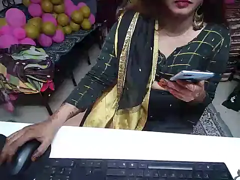 Snapshot of Arushisingh8888 chatting on 12-17-24, 12:00 Arushisingh8888 online show from 12-17-24, 12:00