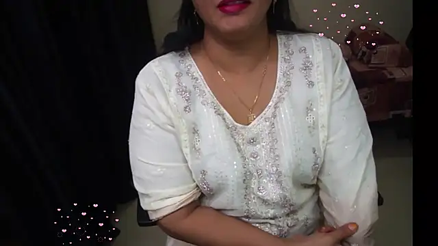 Arushisingh8888 online show from 07-24-26, 03:21