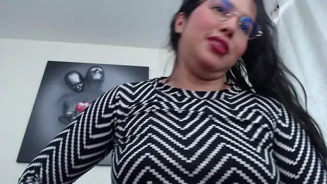 Snapshot of KatrinaRolan chatting on 11-13-25, 09:58 KatrinaRolan online show from 11-13-25, 09:58