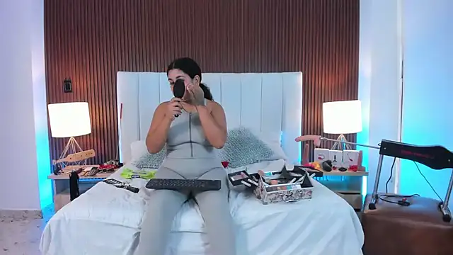 Liana Asaff online show from 01-13-25, 07:21