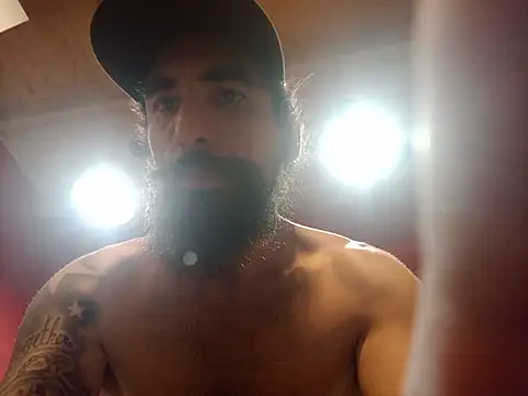 Snapshot of manucho2023 chatting on 05-23-26, 03:49 manucho2023 online show from 05-23-26, 03:49