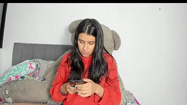 Snapshot of _elektrah chatting on 03-19-25, 11:14  elektrah online show from 03-19-25, 11:14