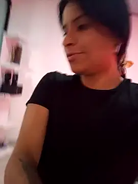 Snapshot of _elektrah chatting on 09-14-25, 05:34  elektrah online show from 09-14-25, 05:34