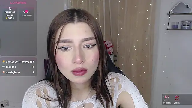 mily thomson b  online show from 01-21-25, 09:57