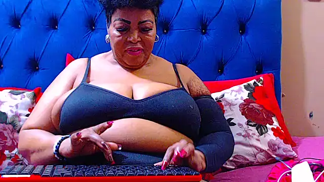 ebonycandy10 online show from 12-01-25, 05:12