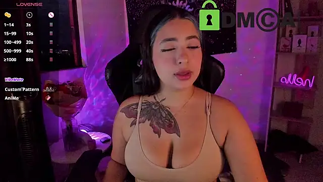 sweetcoralinee online show from 01-30-25, 11:24