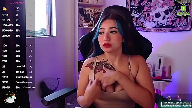 sweetcoralinee online show from 09-24-25, 09:51