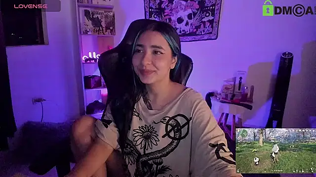 sweetcoralinee online show from 09-26-25, 04:38