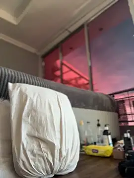 emiss  online show from 11-02-25, 03:14