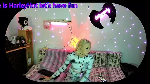 Harleyhot13061 online show from 01-12-26, 05:07