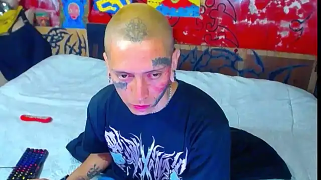 deivid estrada online show from 11-14-25, 04:06