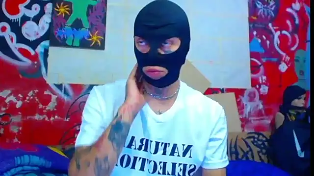 Snapshot of deivid_estrada chatting on 05-12-26, 04:37 deivid estrada online show from 05-12-26, 04:37