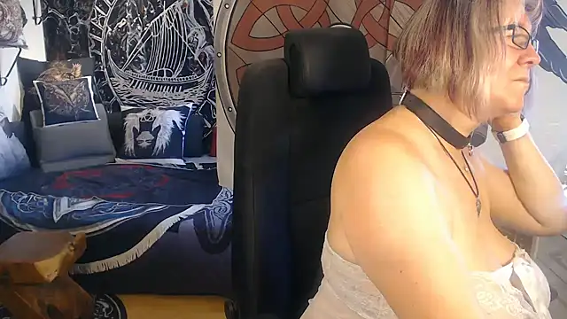 TittenMichelle online show from 10-03-25, 10:34