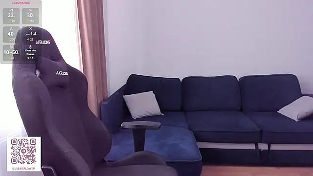 Snapshot of JessieFlower chatting on 12-13-24, 07:25 JessieFlower online show from 12-13-24, 07:25