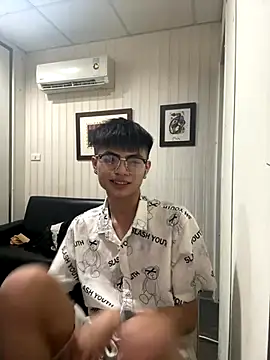 mumuowl online show from 09-19-25, 04:29