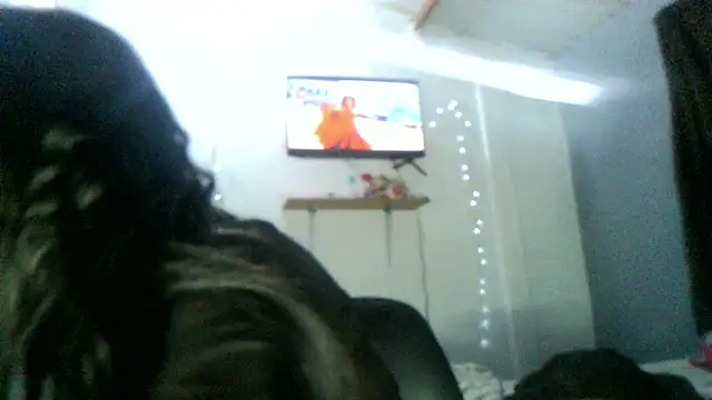 Snapshot of linzeysmith4 chatting on 03-20-26, 03:44 linzeysmith4 online show from 03-20-26, 03:44