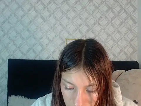 Emma-Wilson online show from 11-27-25, 03:30